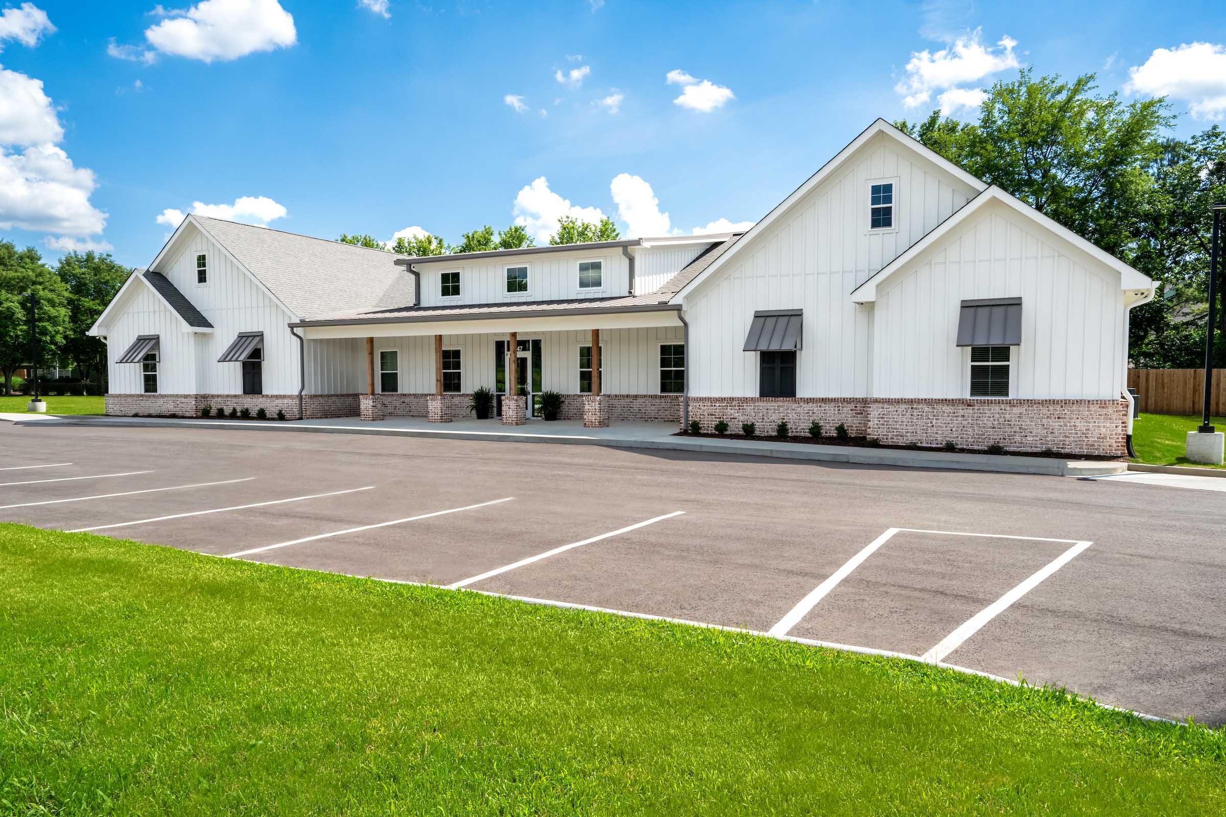 Willows-Exterior-244 Willows of Jackson assisted living parking lot